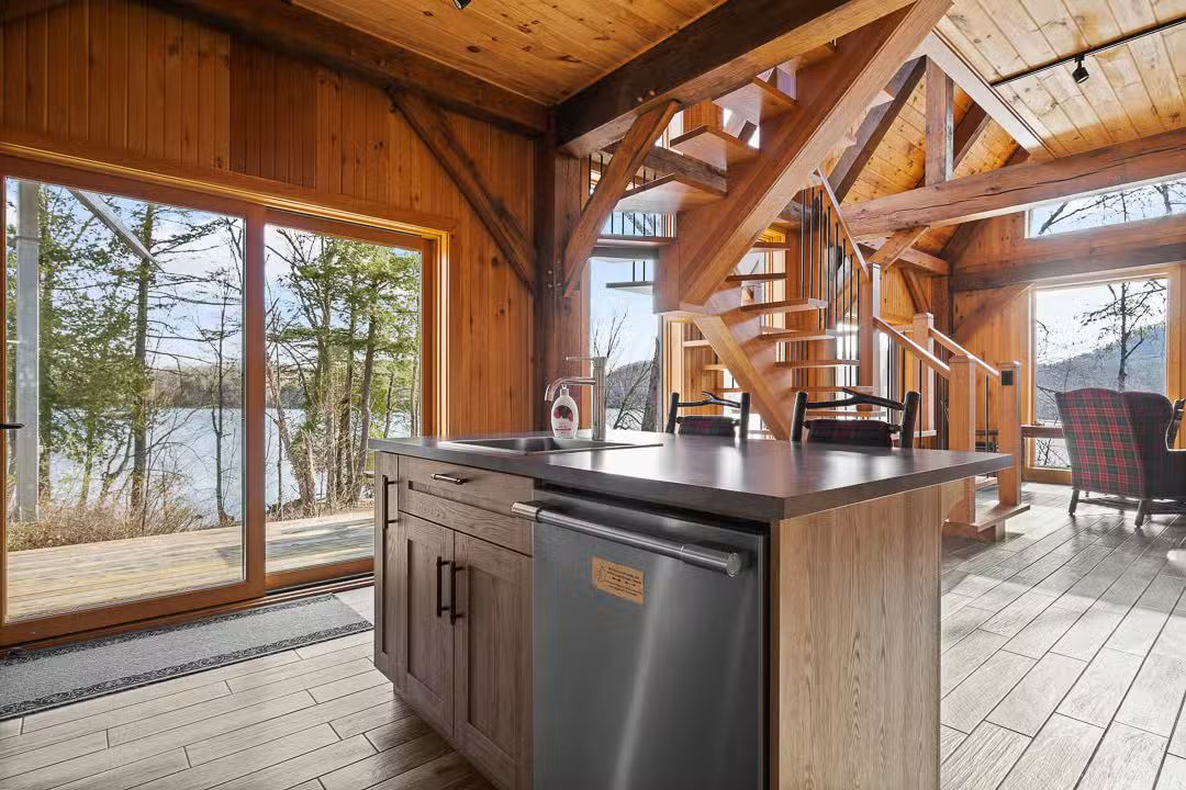 CHALET MAKWA – Kenauk Nature