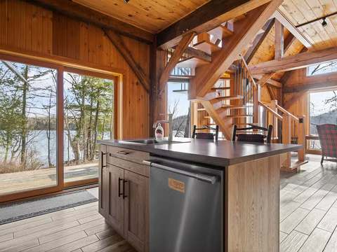 CHALET MAKWA – Kenauk Nature