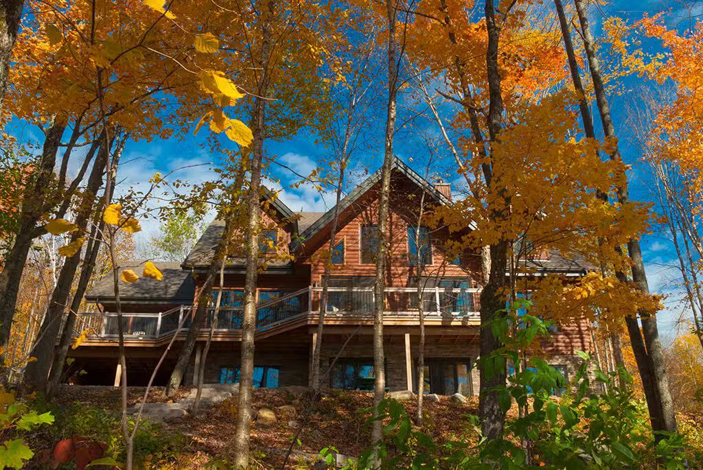 TAUNTON CABIN – Kenauk Nature