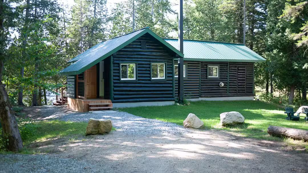 CABIN TRICORNE – Kenauk Nature