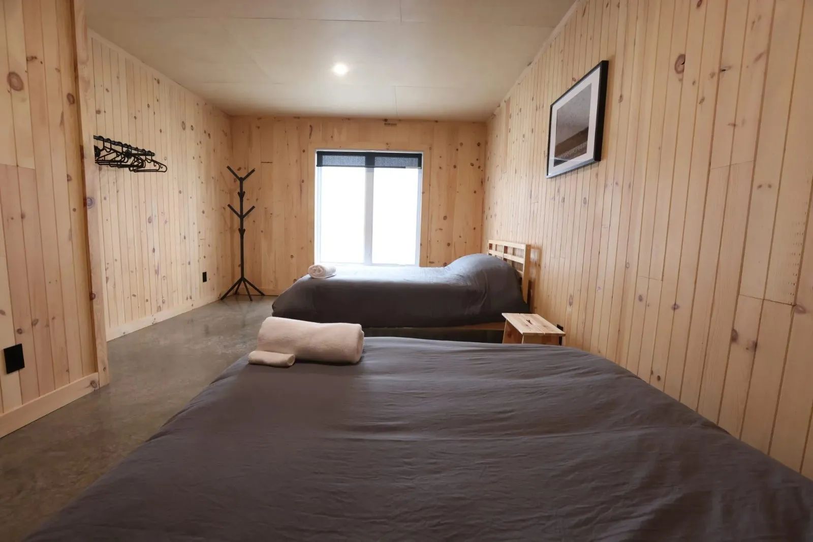 LODGE – La Cache Outfitters