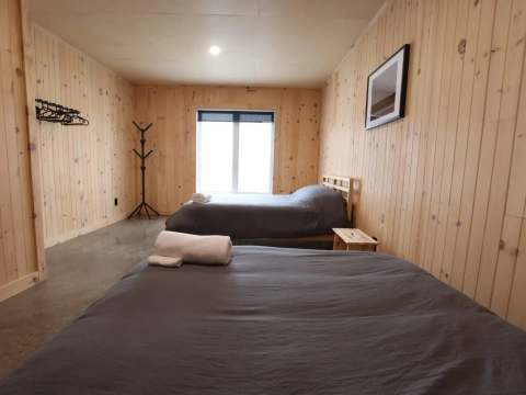 LODGE – La Cache Outfitters