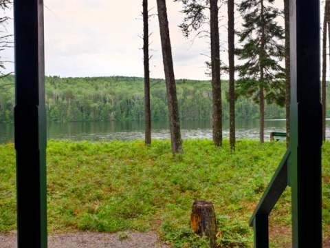 Aigle Cabin – La Pourvoirie Chez Farrar