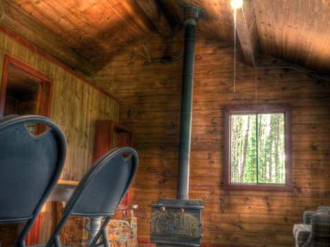 Aigle Cabin – La Pourvoirie Chez Farrar
