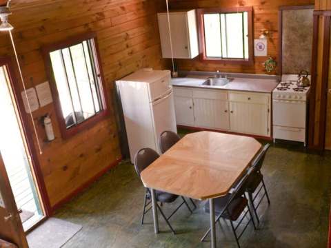 Corbeau Cabin – La Pourvoirie Chez Farrar