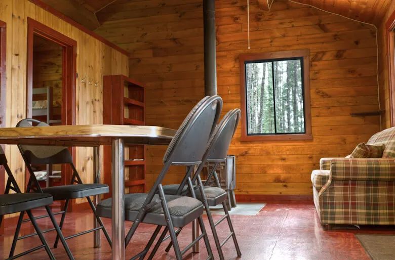 Duc Cabin — La Pourvoirie Chez Farrar – La Pourvoirie Chez Farrar