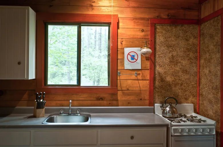 Duc Cabin – La Pourvoirie Chez Farrar