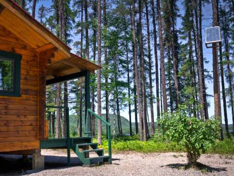 Fauvette Cabin – La Pourvoirie Chez Farrar