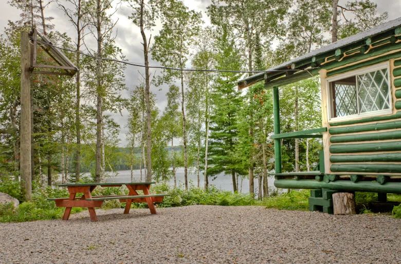 Flamand Cabin — La Pourvoirie Chez Farrar – La Pourvoirie Chez Farrar