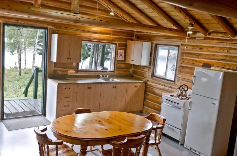 Flamand Cabin — La Pourvoirie Chez Farrar – La Pourvoirie Chez Farrar
