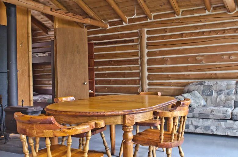 Flamand Cabin — La Pourvoirie Chez Farrar – La Pourvoirie Chez Farrar