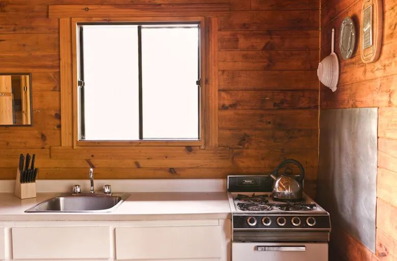 Gélinotte Cabin – La Pourvoirie Chez Farrar