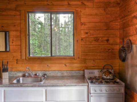 Heron Cabin – La Pourvoirie Chez Farrar