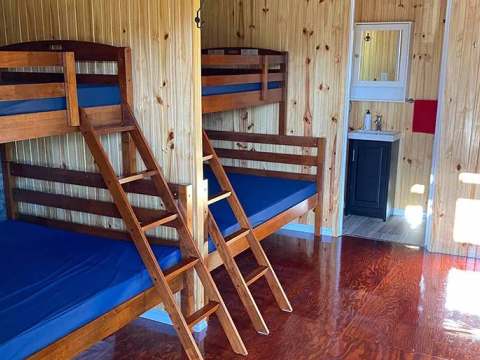 Hirondelle Cabin – La Pourvoirie Chez Farrar