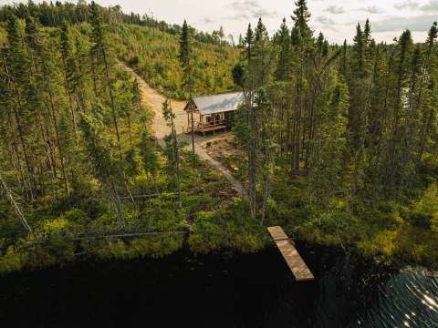 Absolu Cabin – La Pourvoirie Chez Farrar