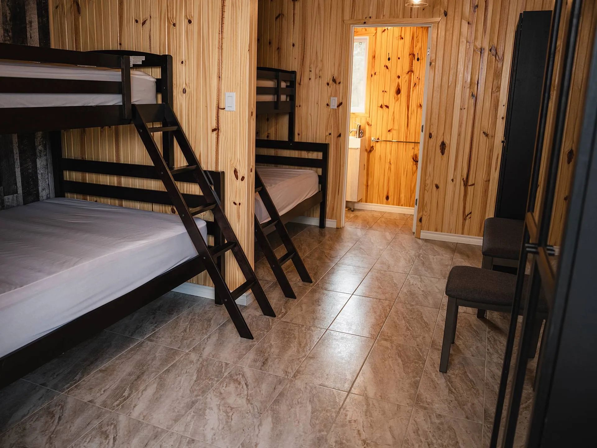 Absolu Cabin — La Pourvoirie Chez Farrar – La Pourvoirie Chez Farrar