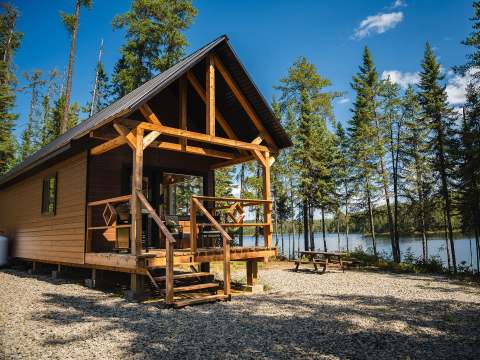 Neptune Cabin – La Pourvoirie Chez Farrar