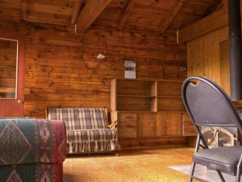 Pinson Cabin – La Pourvoirie Chez Farrar