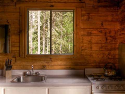 Pinson Cabin – La Pourvoirie Chez Farrar
