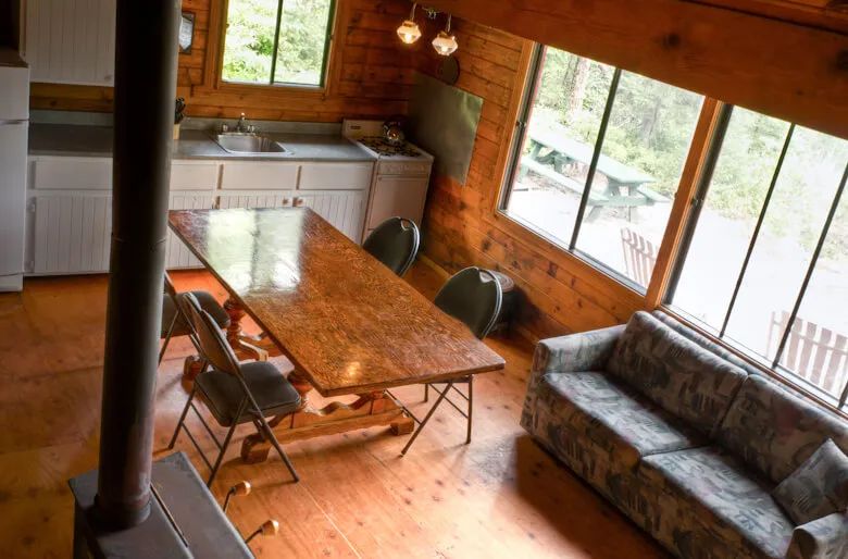 Sarcelle Cabin — La Pourvoirie Chez Farrar – La Pourvoirie Chez Farrar