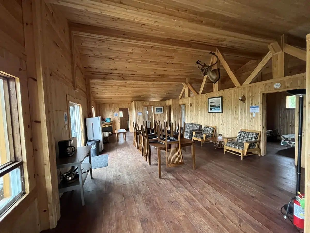 Chalet 1 — La Pourvoirie de la Doré – La Pourvoirie de la Doré