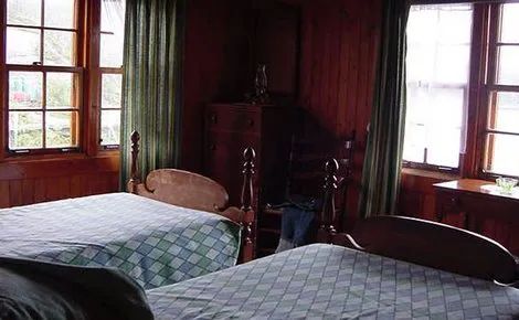 Auberge — La Pourvoirie de la Rivière Washicoutai – La Pourvoirie de la Rivière Washicoutai