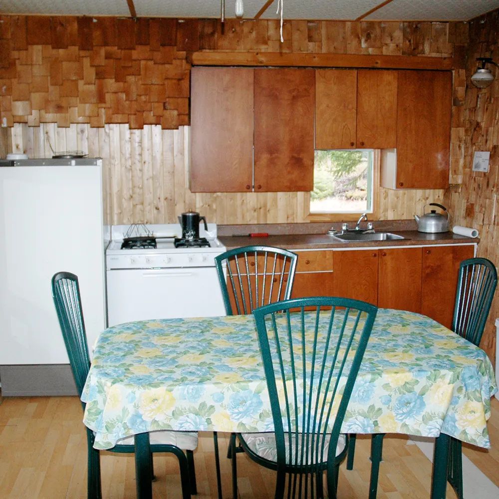 Cabin Cottage 01 - L'Épervier — La Pourvoirie du Lac Laflamme – La Pourvoirie du Lac Laflamme