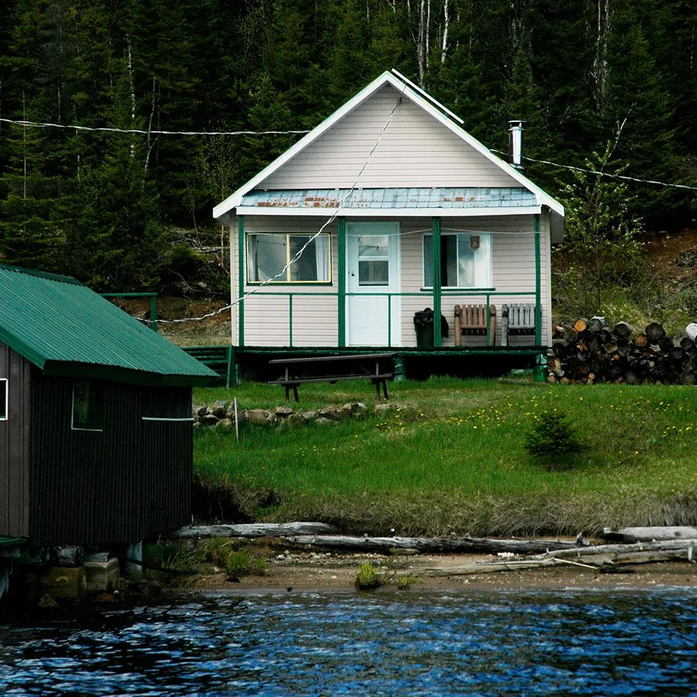 Cabin Cottage 02 - L'Hirondelle — La Pourvoirie du Lac Laflamme – La Pourvoirie du Lac Laflamme