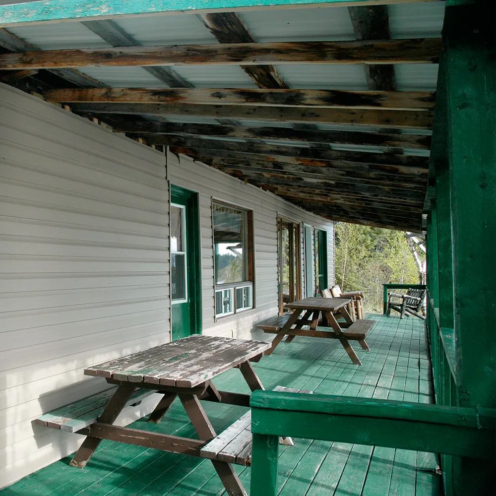 Cabin Cottage 04 - La Mésange — La Pourvoirie du Lac Laflamme – La Pourvoirie du Lac Laflamme
