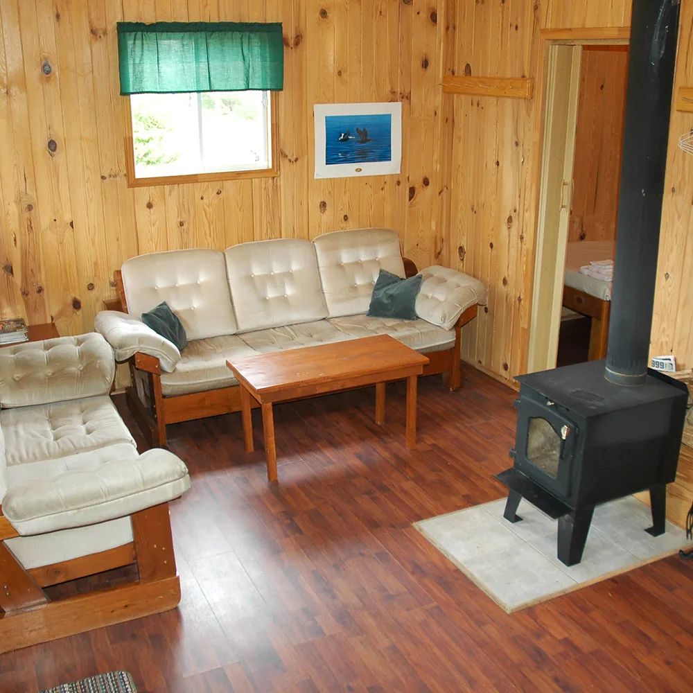Cabin Cottage 05 - Le Chardonneret — La Pourvoirie du Lac Laflamme – La Pourvoirie du Lac Laflamme
