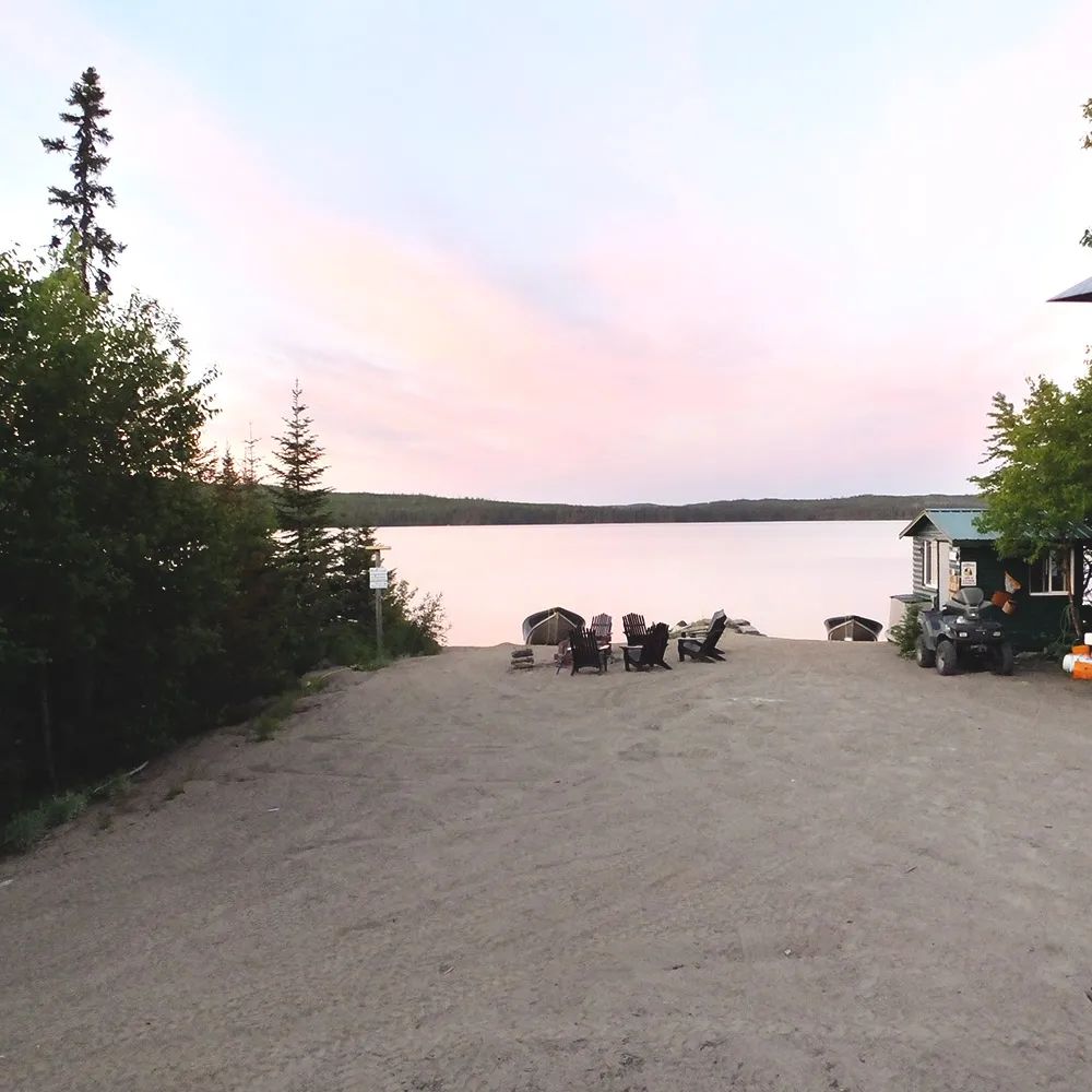 VIP Cabin — La Pourvoirie du Lac Laflamme – La Pourvoirie du Lac Laflamme