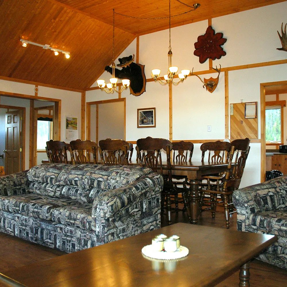 VIP Cabin — La Pourvoirie du Lac Laflamme – La Pourvoirie du Lac Laflamme