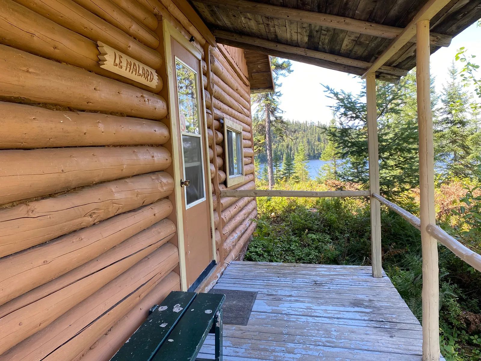 Chalet Le Malard — La Pourvoirie du Lac Lareau – La Pourvoirie du Lac Lareau