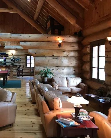 AUBERGE DU RAVAGE – La Pourvoirie du Lac Moreau