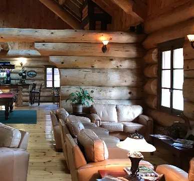 AUBERGE DU RAVAGE – La Pourvoirie du Lac Moreau