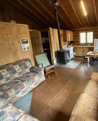 Chalet L’Escorte — La Pourvoirie du Lac Moreau – La Pourvoirie du Lac Moreau