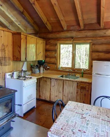 Chalet L’Escorte — La Pourvoirie du Lac Moreau – La Pourvoirie du Lac Moreau