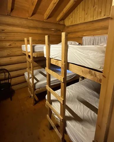 Chalet L’Escorte — La Pourvoirie du Lac Moreau – La Pourvoirie du Lac Moreau