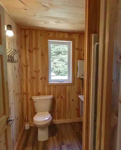 Chalet La Loutre — La Pourvoirie du Lac Moreau – La Pourvoirie du Lac Moreau