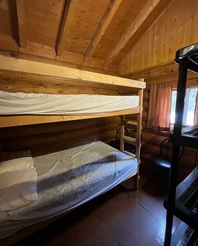 Chalet Le Caribou — La Pourvoirie du Lac Moreau – La Pourvoirie du Lac Moreau