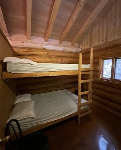 Cabin Le Mahay — La Pourvoirie du Lac Moreau – La Pourvoirie du Lac Moreau