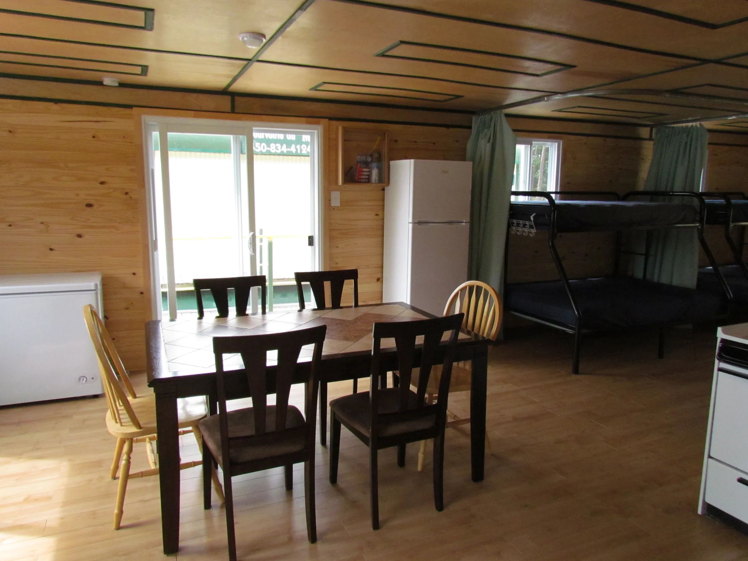 Houseboats – La Pourvoirie du Montagnard