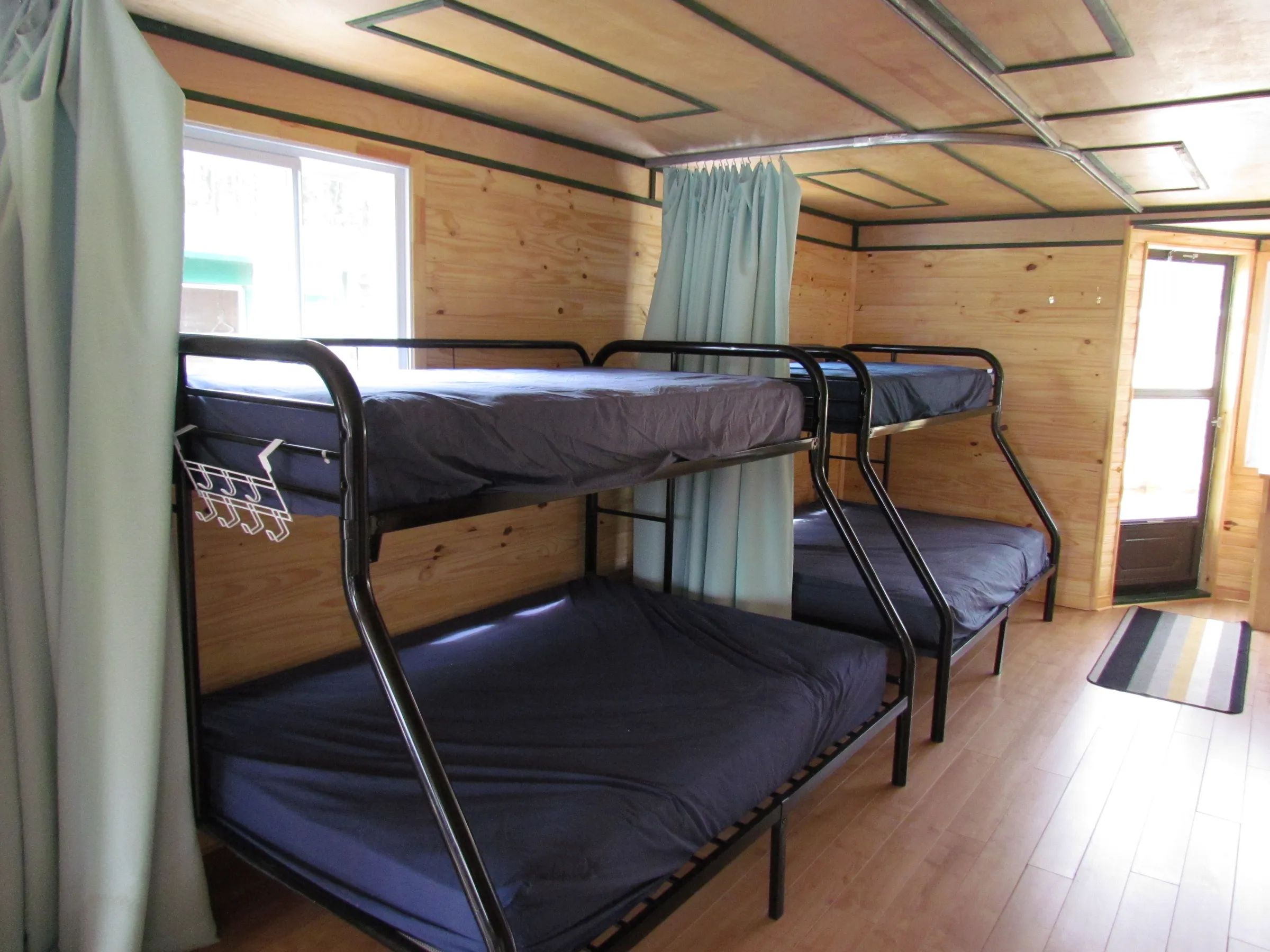 Houseboats – La Pourvoirie du Montagnard