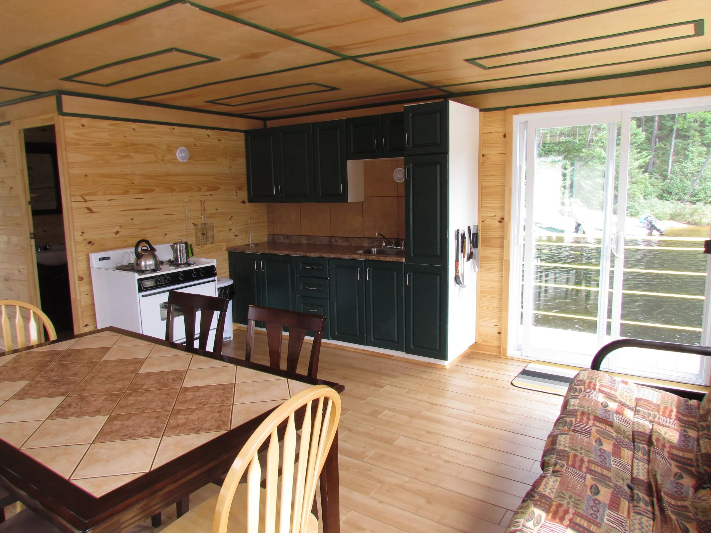 Houseboats – La Pourvoirie du Montagnard