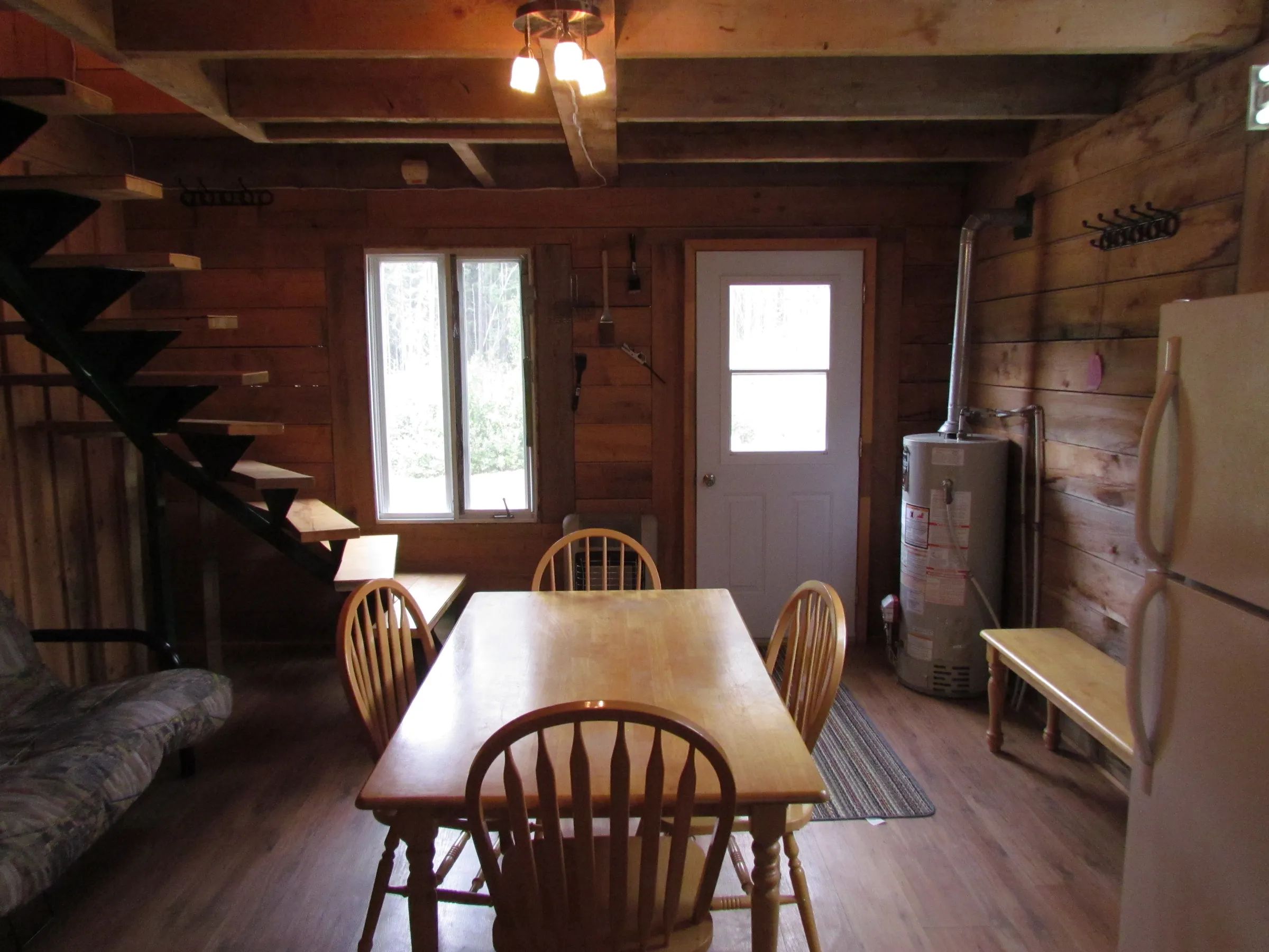 Cabin Cottage #1 — La Pourvoirie du Montagnard – La Pourvoirie du Montagnard