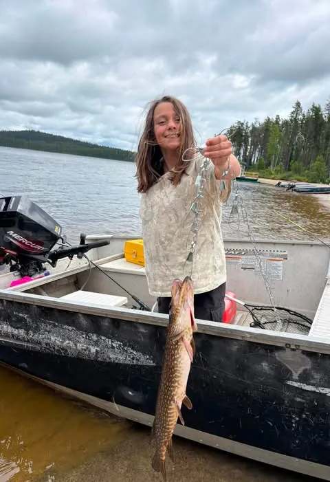 Pêche chez La Pourvoirie du Montagnard, Mauricie, Québec — photo 3