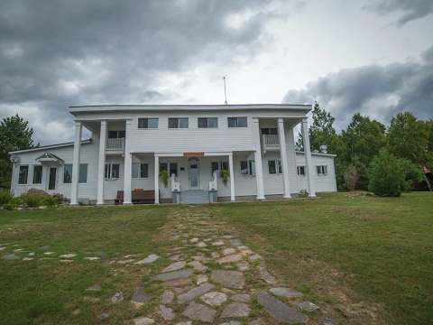 WHITE HOUSE LODGE – Réserve Beauchêne