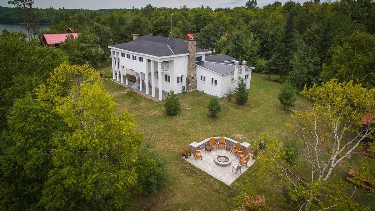 WHITE HOUSE LODGE – WHITE HOUSE LODGE