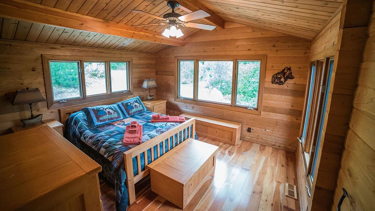 CHICKADEE CABIN — Réserve Beauchêne – Réserve Beauchêne