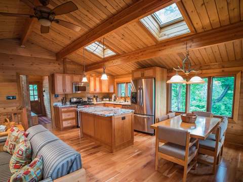 CHICKADEE CABIN – Réserve Beauchêne